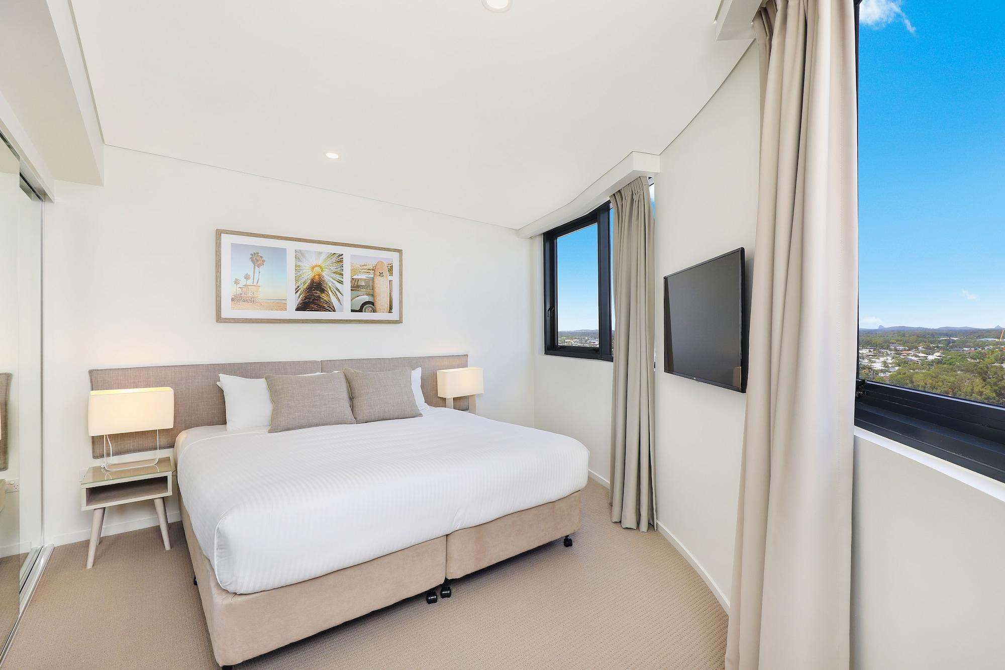 Breeze Mooloolaba, Ascend Hotel Collection Exteriör bild A bedroom in a typical apartment