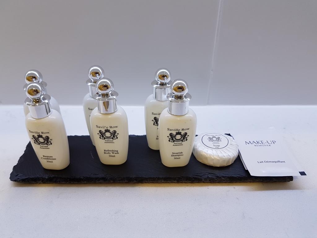Breeze Mooloolaba, Ascend Hotel Collection Exteriör bild Soap and shampoo