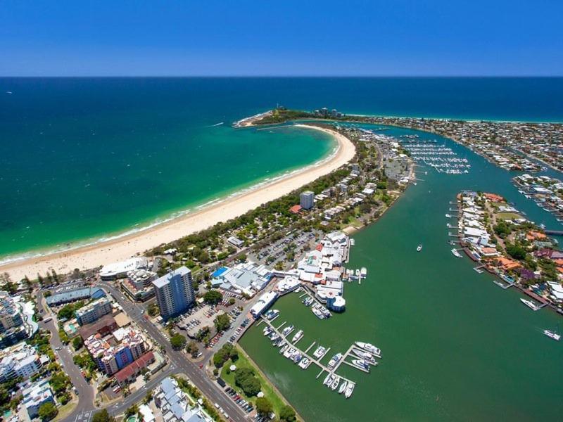 Breeze Mooloolaba, Ascend Hotel Collection Exteriör bild Aerial view of Runaway Bay